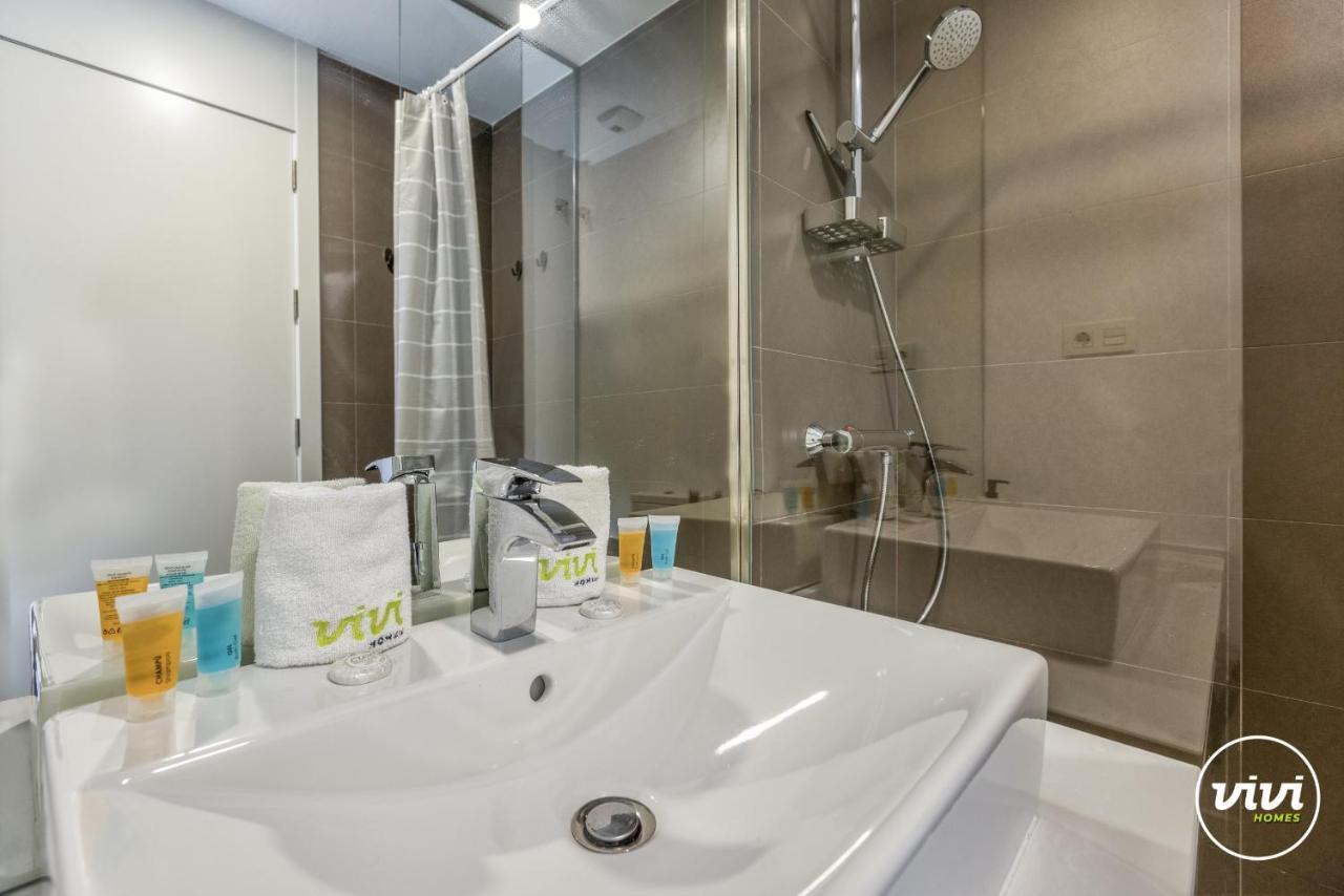 Vivi Homes - Pool, Golf & Terrace Apartment