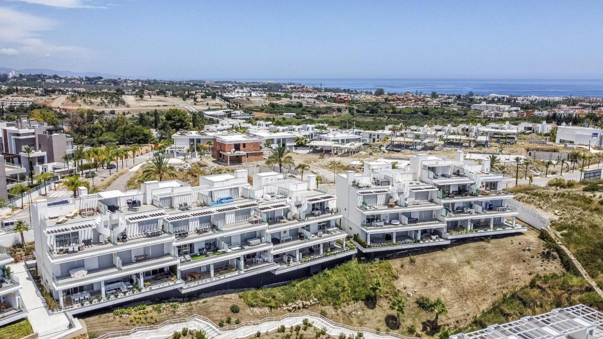 Vivi Homes - Pool, Golf & Terrace * Estepona